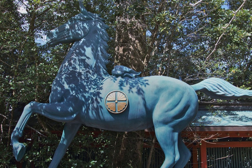 枚聞神社・馬の像